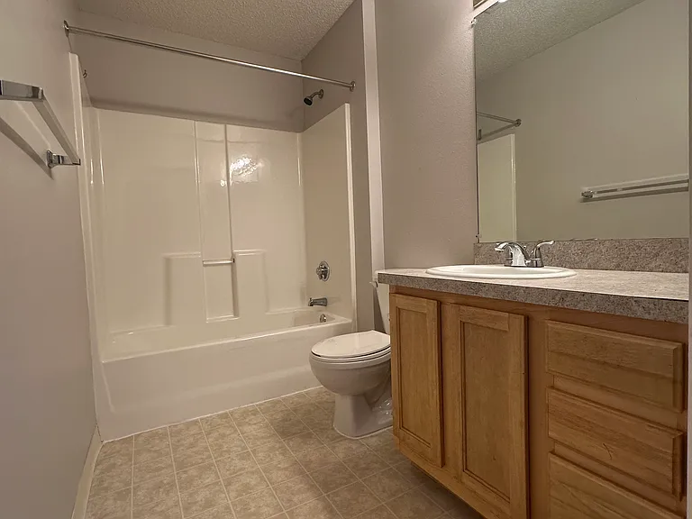 12101 Pinehurst Ln — Photo 13
