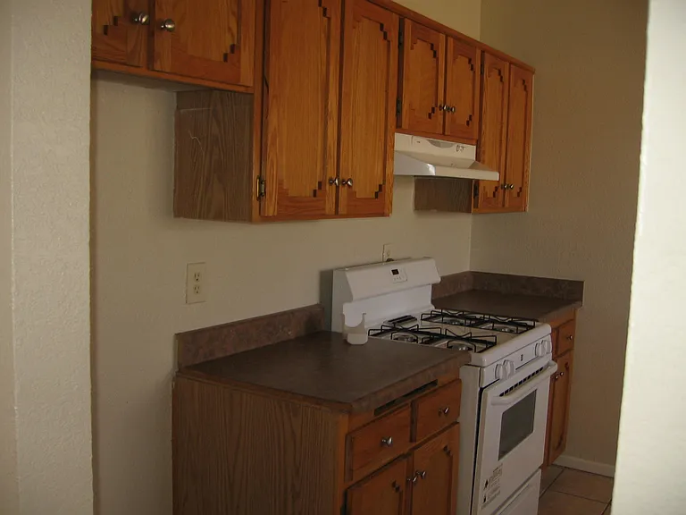 236 Oasis Dr — Photo 6
