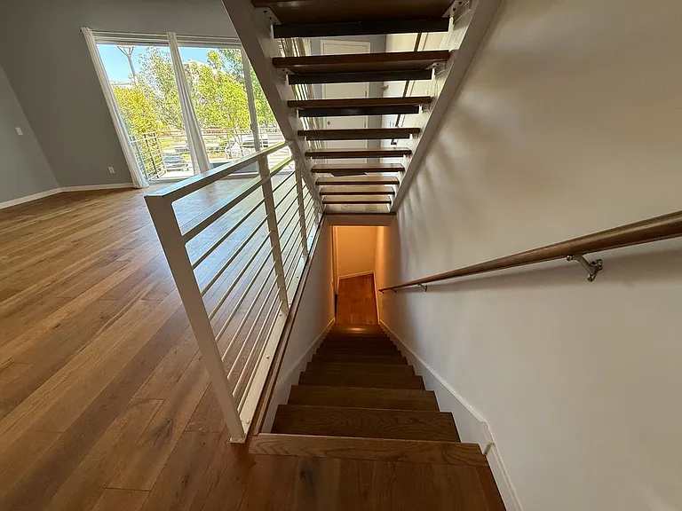 411 Garden St — Photo 12
