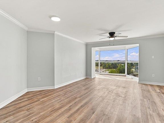 4th image of 655 Riverside Dr APT 608B