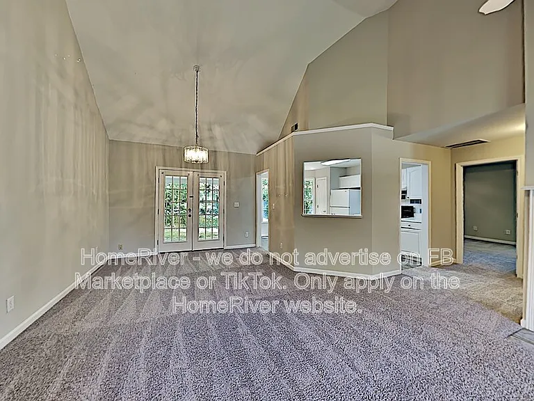 949 Flamingo Dr — Photo 3