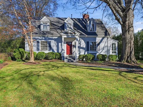 533 Parkview Dr, Burlington, NC 27215