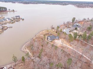 432 Commonwealth Dr, Ninety Six, SC 29666