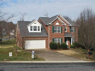 10425 Baskerville Ave, Charlotte, NC 28269