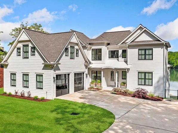 48 Orchard Dr, Morganton, GA 30560