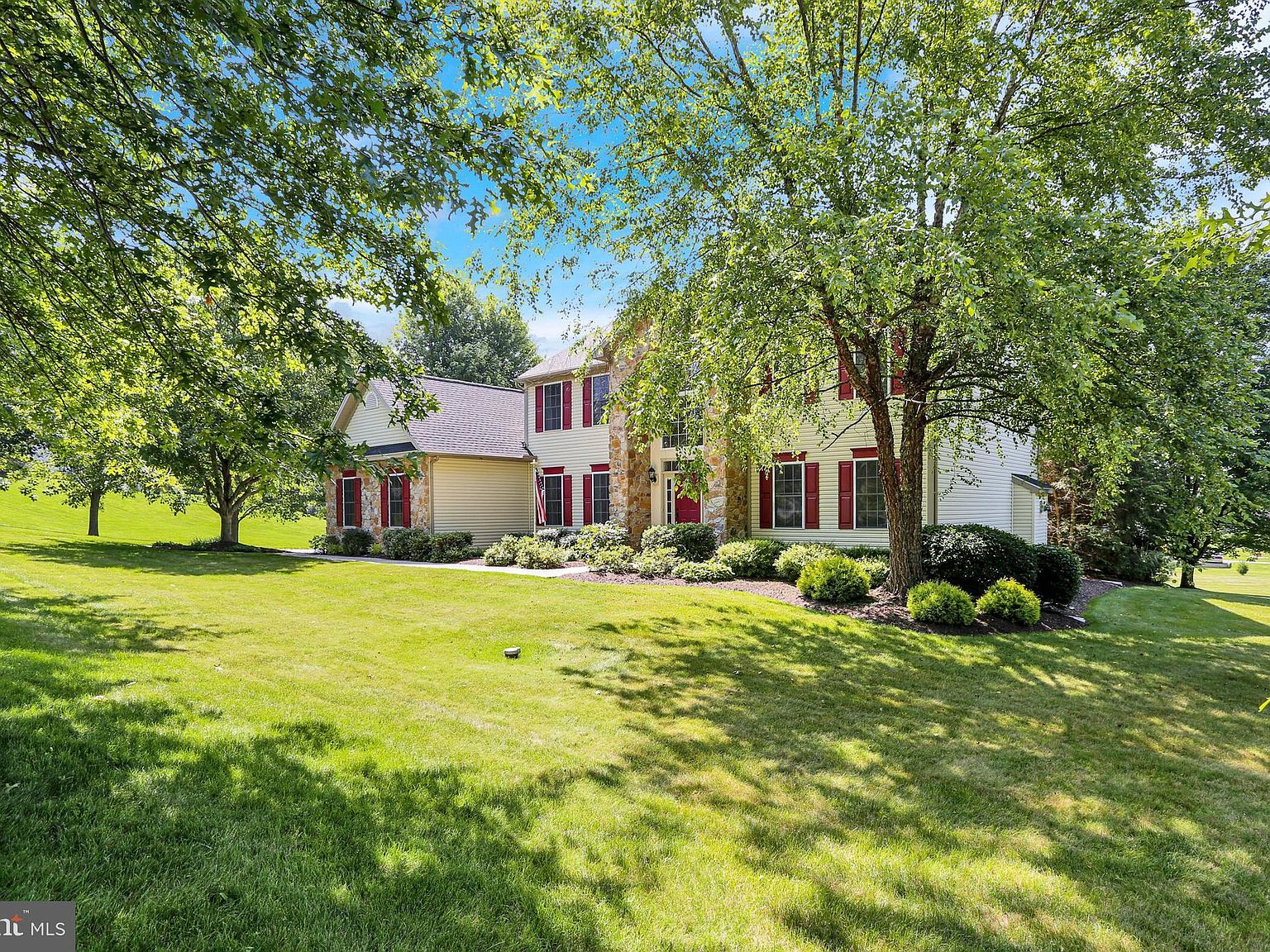 105 W Miller Dr, Douglassville, PA 19518 Zillow