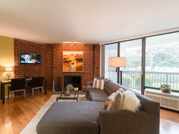 1318 22nd St NW APT 104, Washington, DC 20037