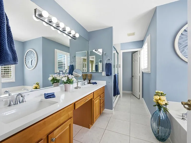 8212 Calterra Dr — Photo 6