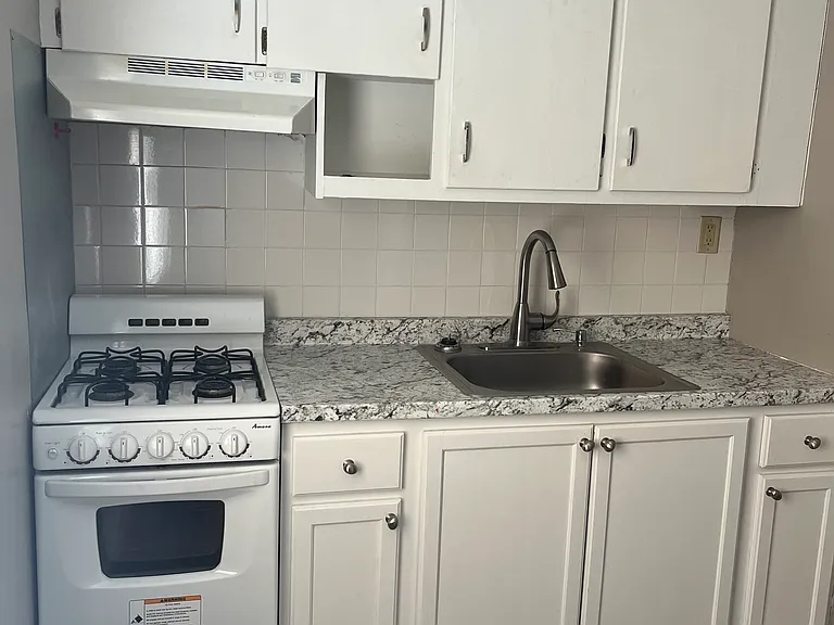 25 Shirley Ln #22 — Photo 1