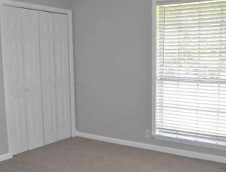 31 Pebble Hill Dr — Photo 17