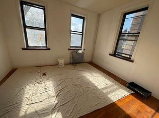 43-17 165th St #3, Flushing, NY 11358