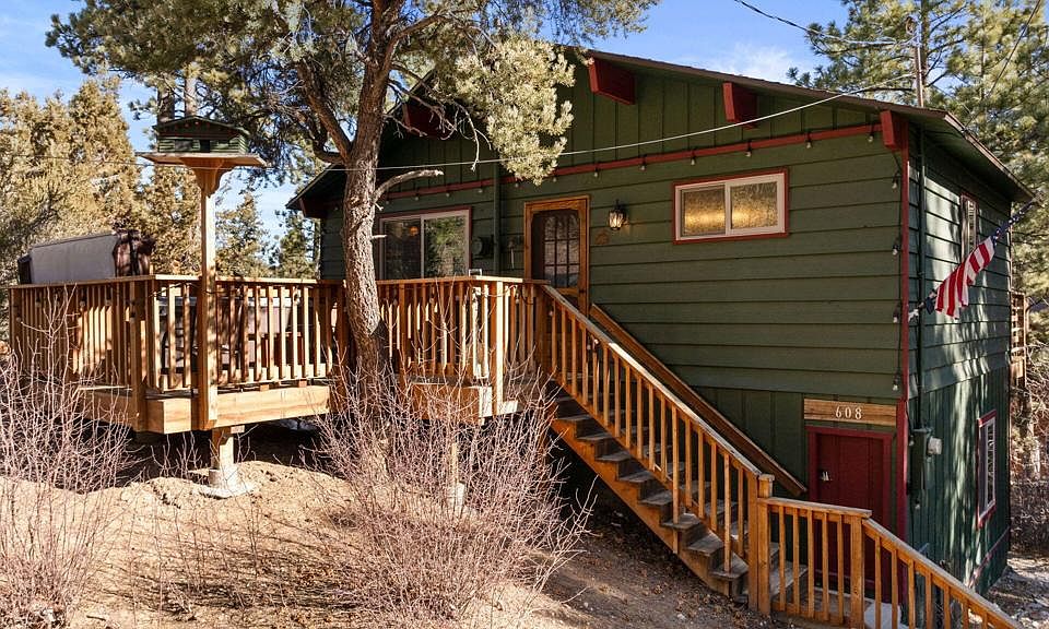 1st image of 608 Kean Way