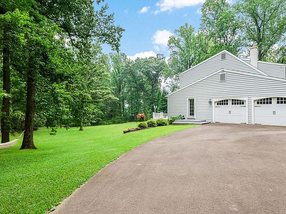 4th image of 4841 Lower Mountain Rd