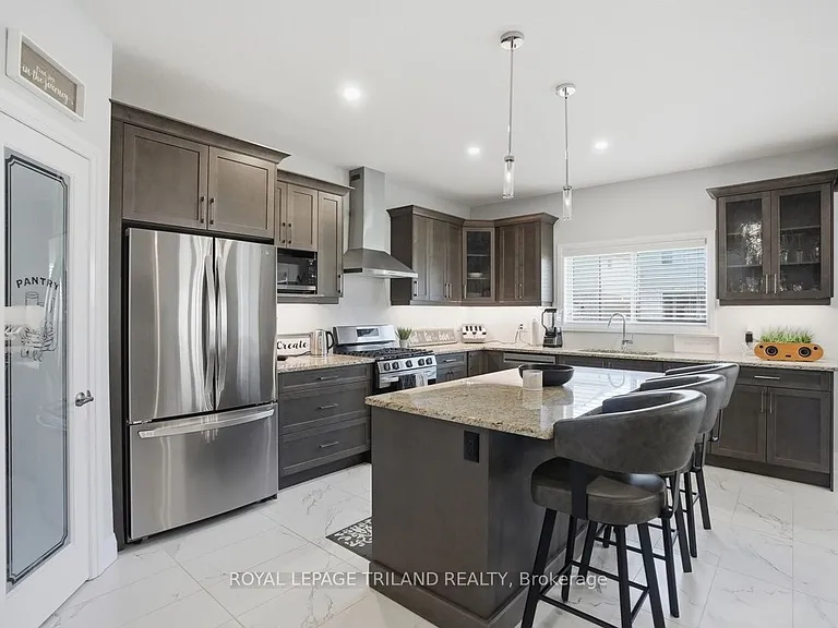 3601 Lynds St — Photo 11