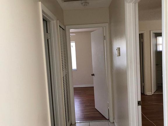 4th image of 2225 SW Franklin St