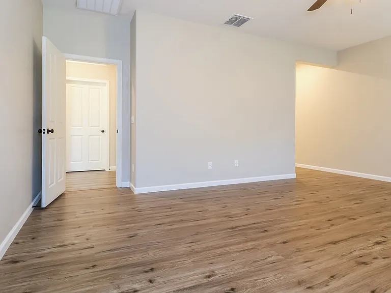 16574 W Sierra St — Photo 8