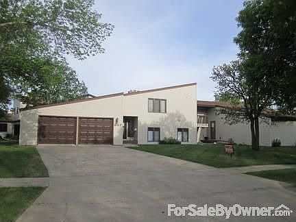 1st image of 807 Meyer Blvd