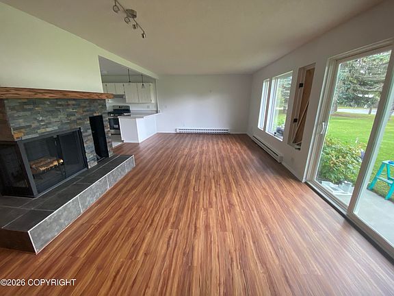 4th image of 5402 W Dimond Blvd #A-1