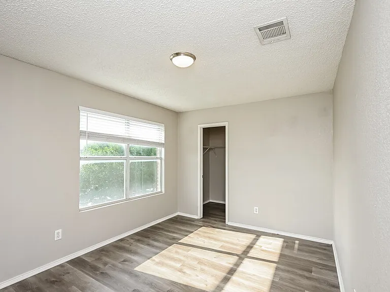 8304 Cutter Hill Ave — Photo 13