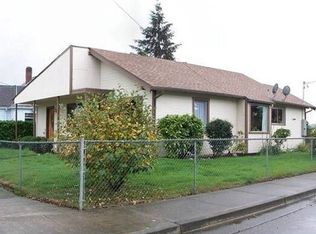 587 N Collier St, Coquille, OR