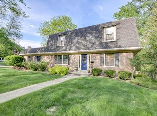 316 Robins Run, Burlington, WI 53105