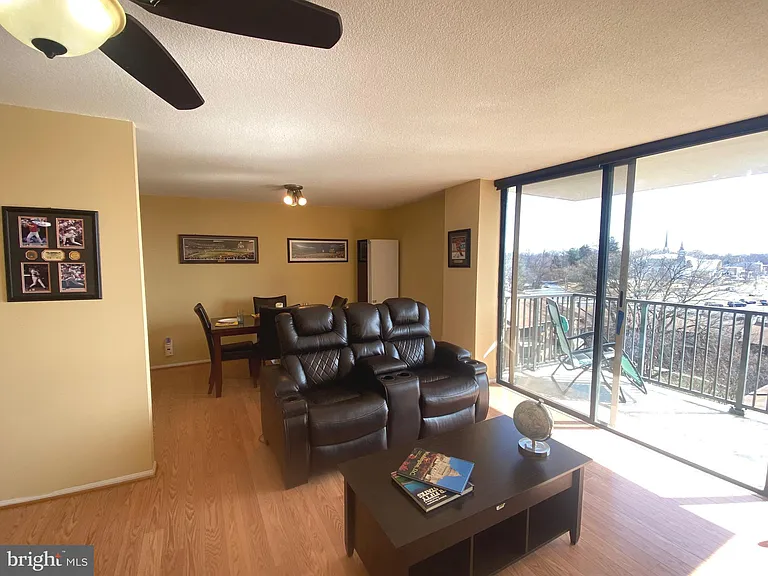 118 Monroe St #709 — Photo 13