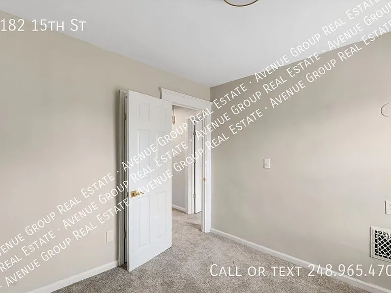 6182 15th St — Photo 16