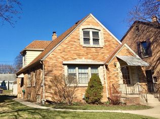 2407 S 60th St, West Allis, WI 53219