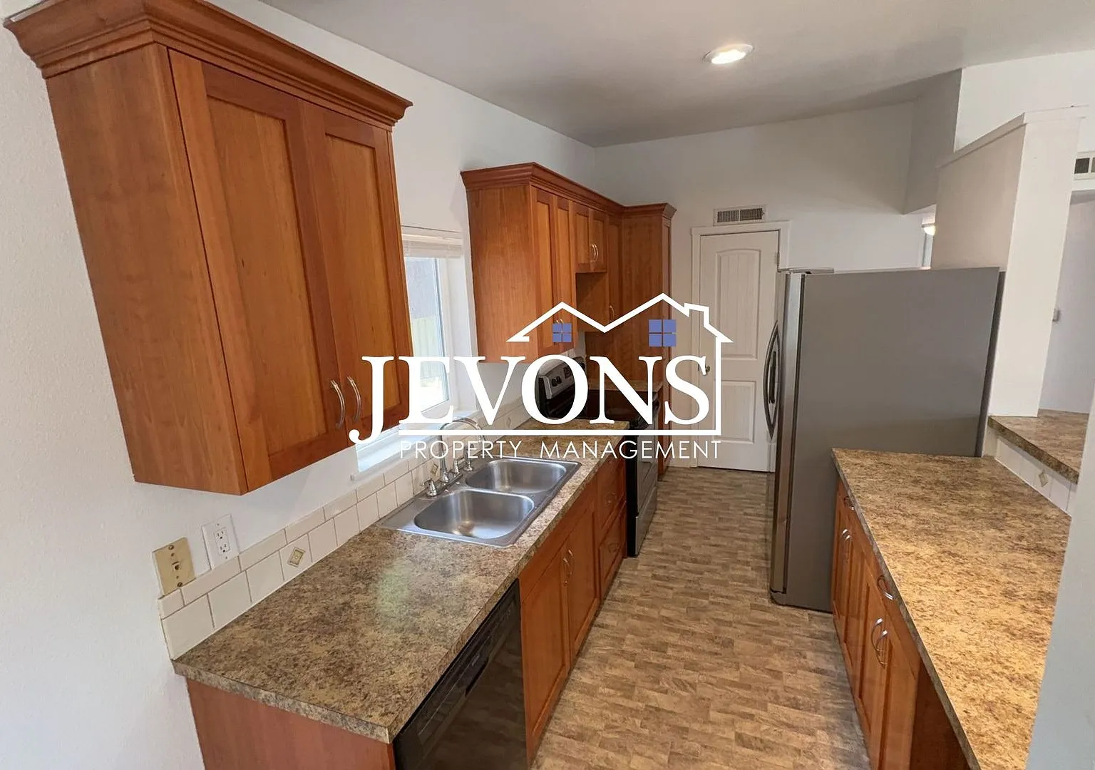 3BR/1BA House in Federal Way -- Available Now — Photo 3