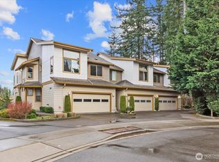 8504 130 Place SE #F103, Newcastle, WA 98056