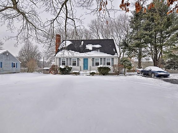 2nd image of 226 Mount Hope St