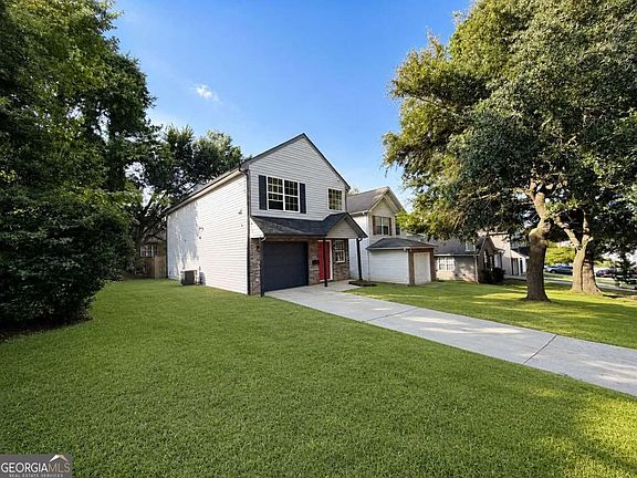 3rd image of 3523 Lehigh Way