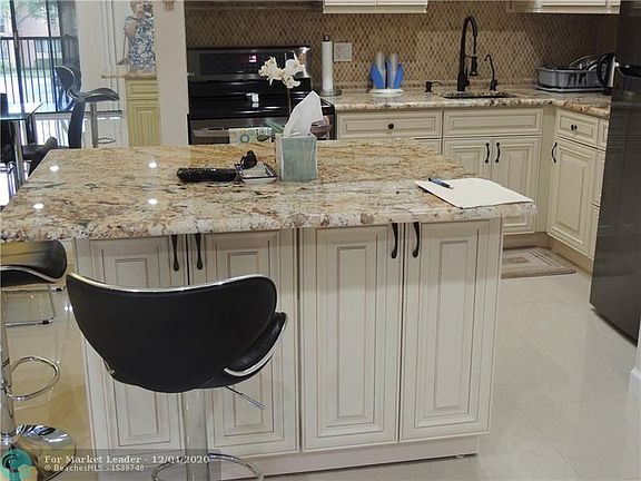 5th image of 9949 N Belfort Cir #213