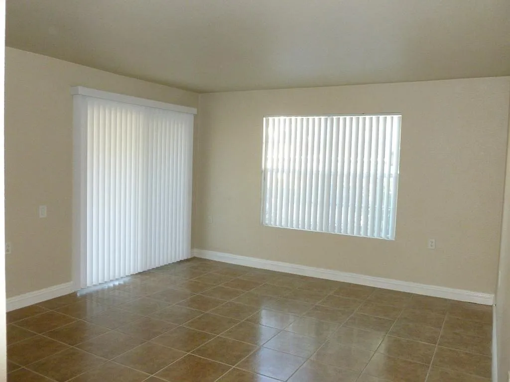 1 bed, 695 sqft, $1,100 — Photo 4