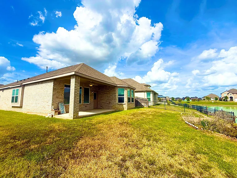 24423 Tesino River Cir — Photo 19