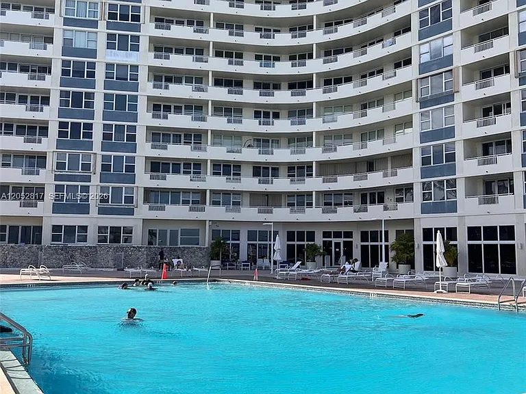 3180 S Ocean Dr #1418 — Photo 16