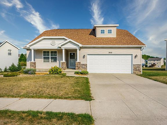 2nd image of 3652 Fernwood Ln