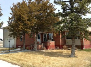 122 10th Ave S, Shelby, MT 59474