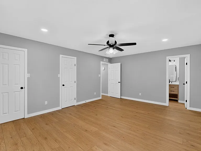 243 Woodhurst Dr — Photo 27