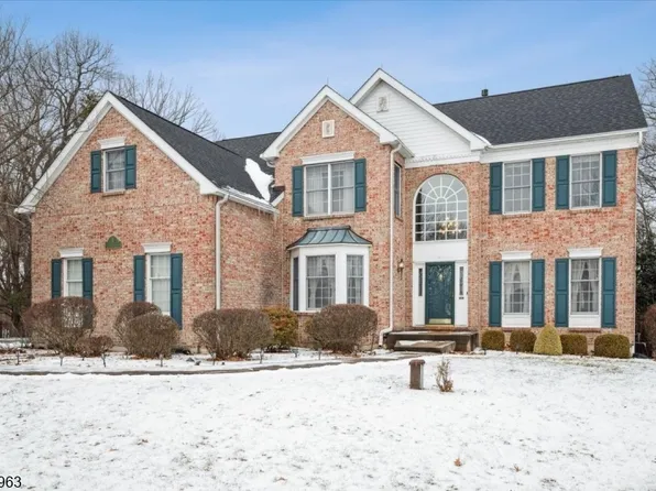 4 Alpaugh Dr, Bethlehem Twp., NJ 08802