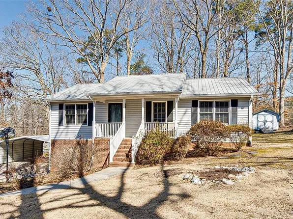 2056 Heritage Ct, Asheboro, NC 27203