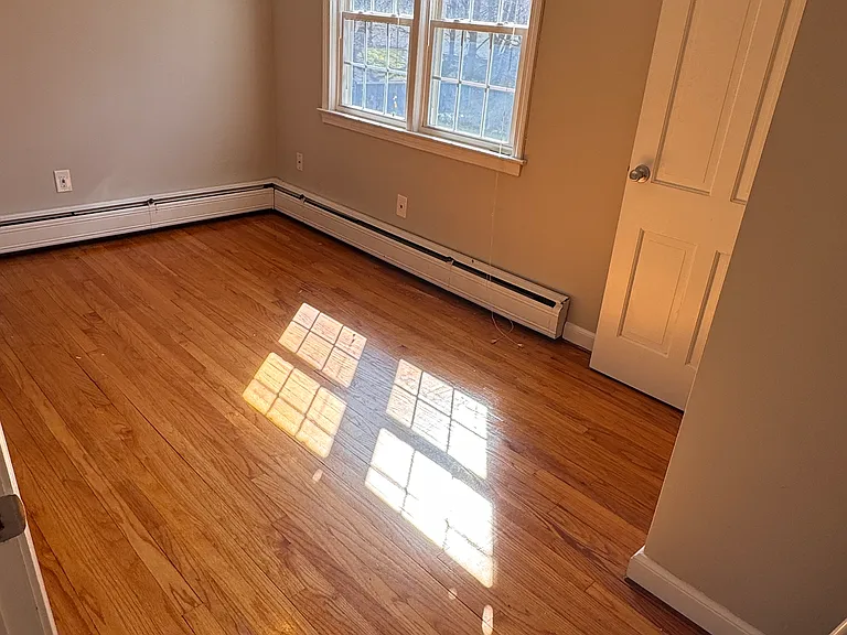 14 Strant St #14 — Photo 6