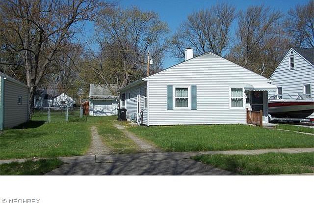 1st image of 160 Seneca Ave