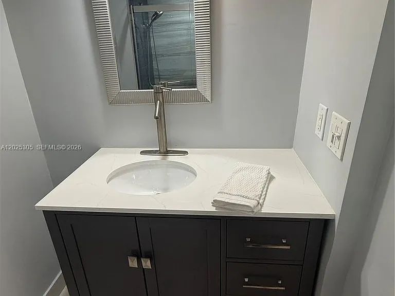 942 NE 199th St #102 — Photo 8