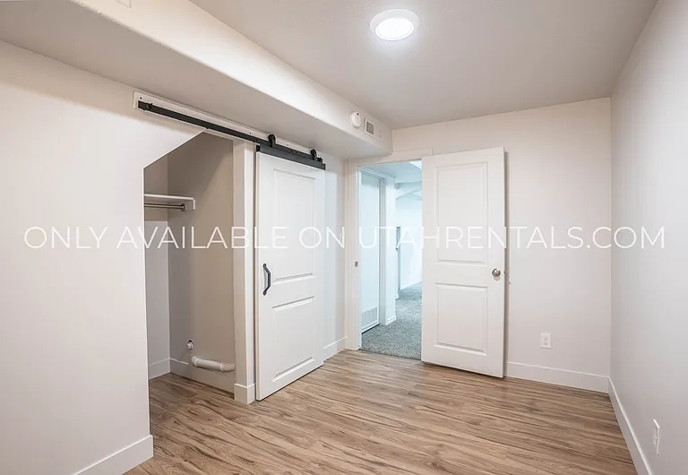 338 Cedarwood Dr — Photo 16
