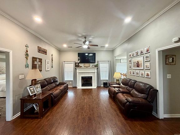 2nd image of 4151 Lonesome Oak Loop