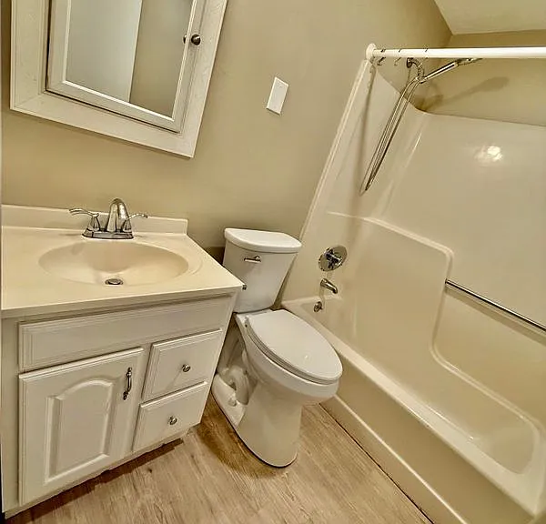 945 Mammoth Rd #1-S — Photo 13