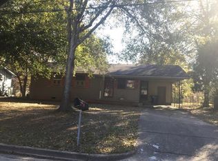 1207 Deering St, Cleveland, MS 38732