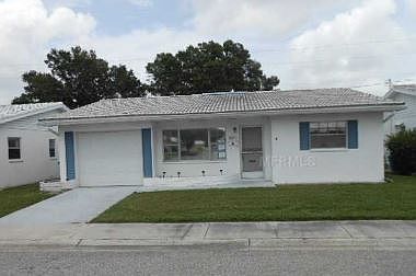1st image of 10221 Larchmont Pl