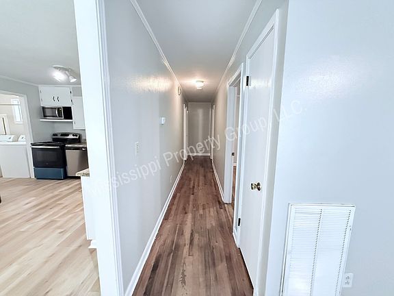 4th image of 1203 S 14th St